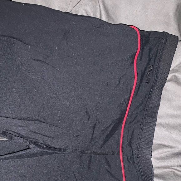 NIKE capri leggings w/ red piping! - Picture 2 of 5